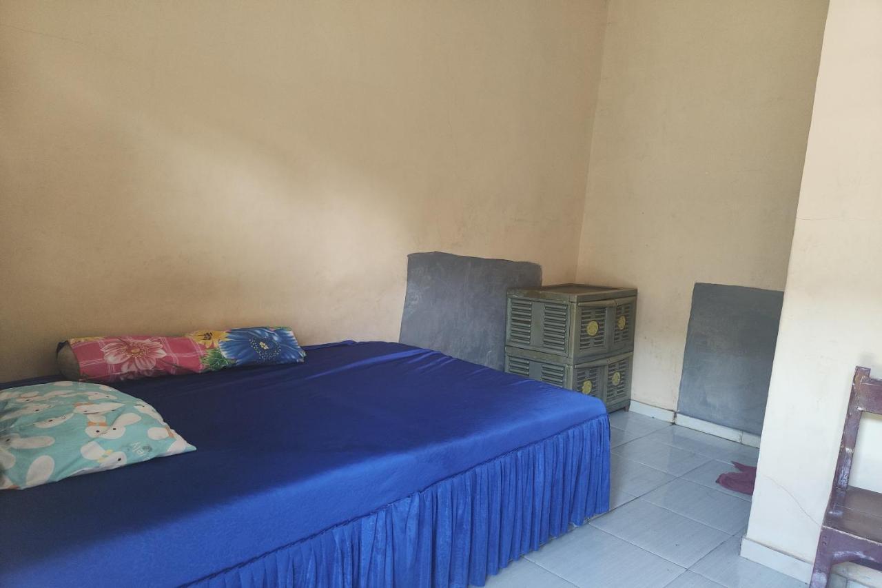 Spot On 92475 Rc Homestay Syariah Banyuwangi  Exterior photo